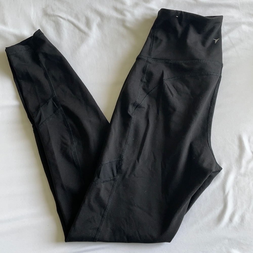 Black leggings with mesh detail